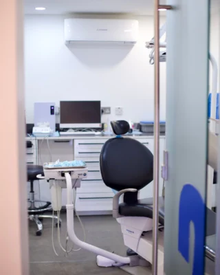 Dentisti Romani Londra Romanian Dentist London Stratford 26